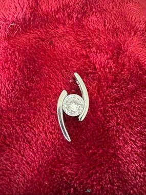 Silver Clear Stone Fashion Pendant - Clear